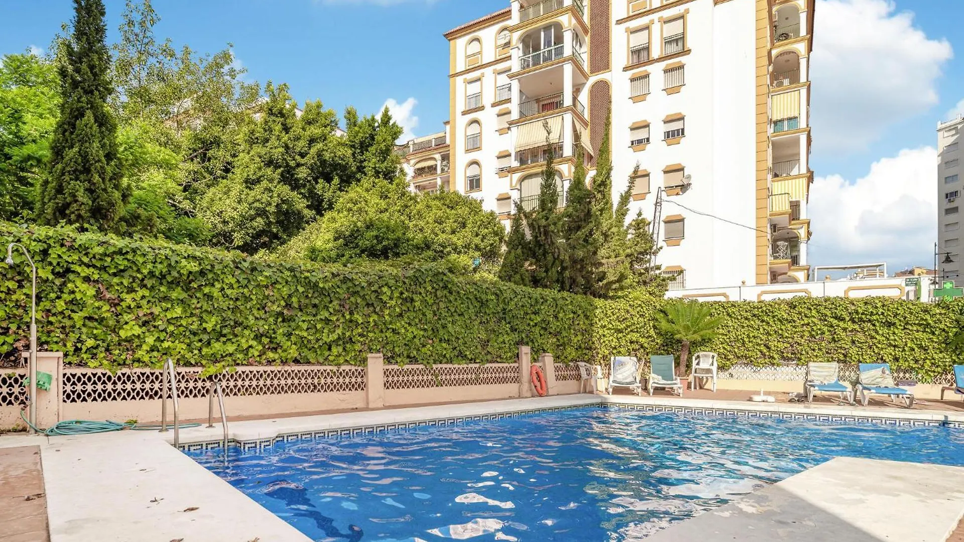 Awesome Apartment In Fuengirola With Wifi 0*,