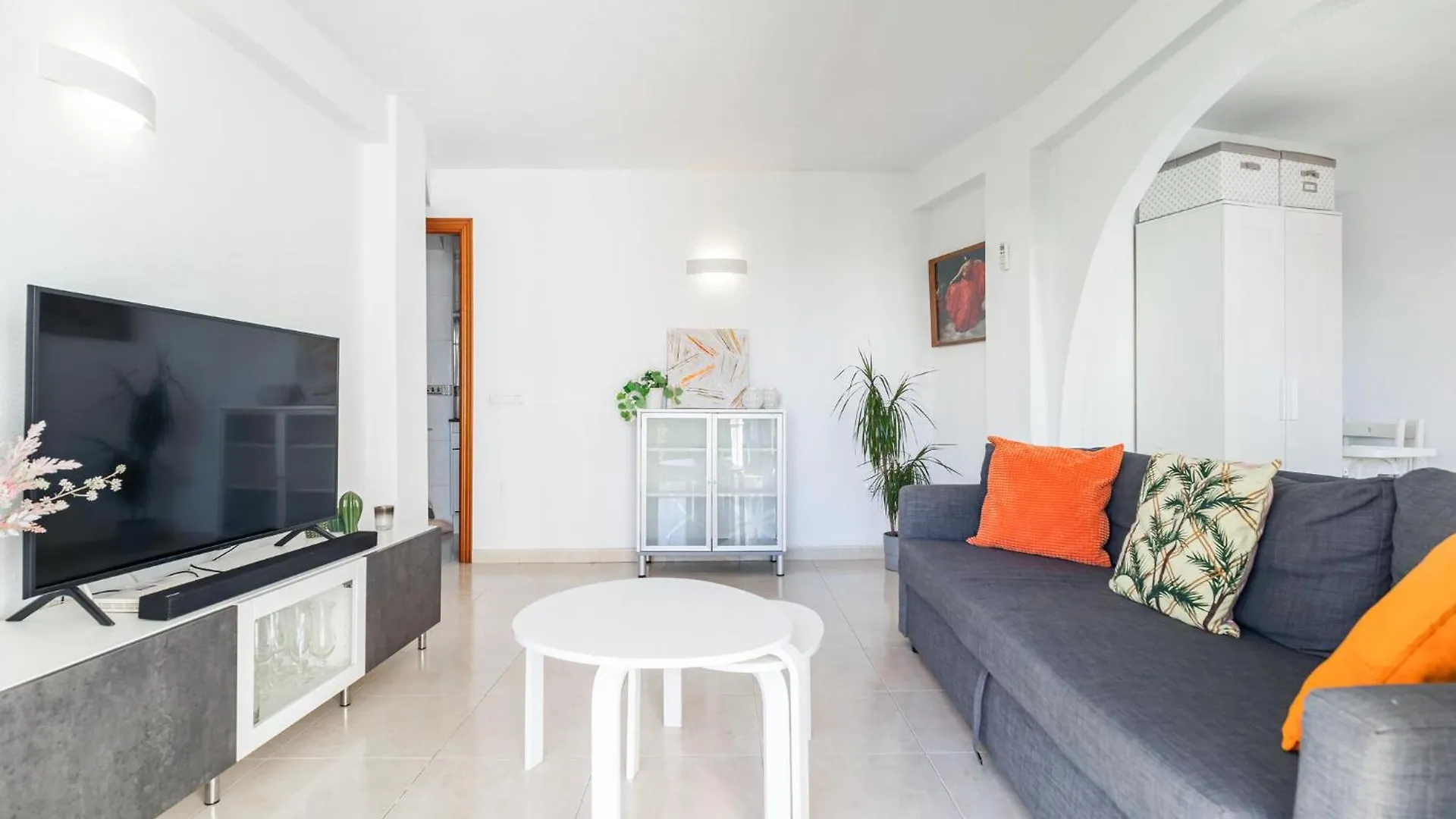 Awesome Apartment In Fuengirola With Wifi